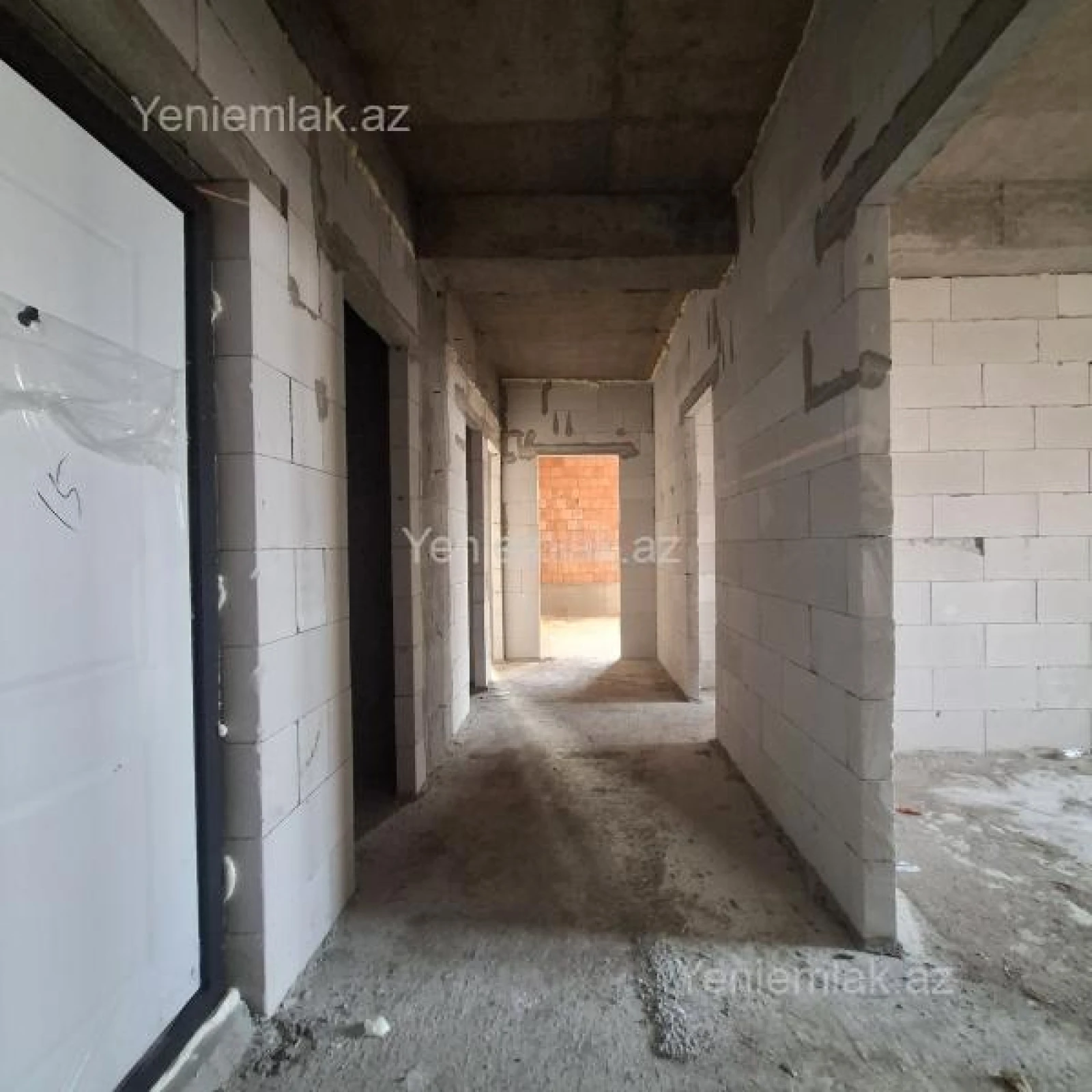 Satılır 4 otaqlı yeni tikili 127 m²