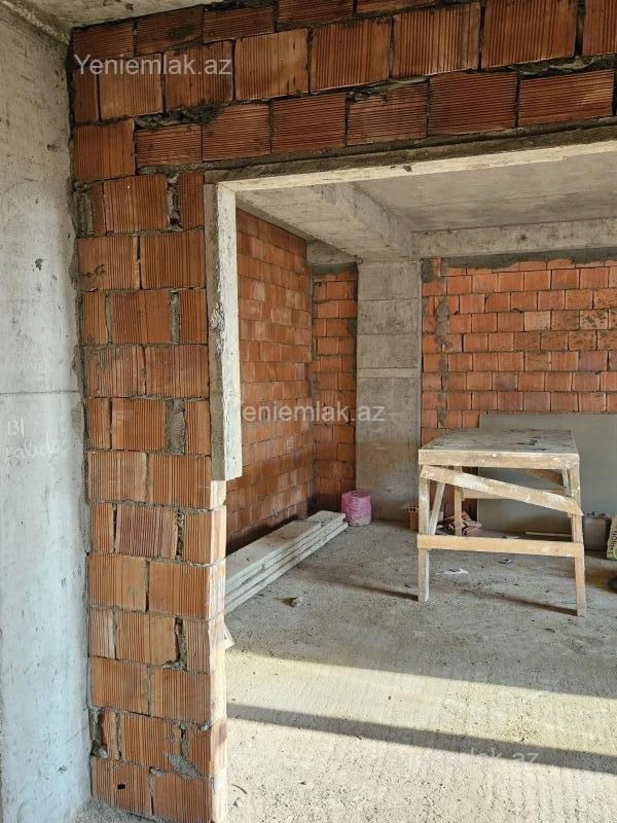 Satılır 3 otaqlı yeni tikili 73 m²