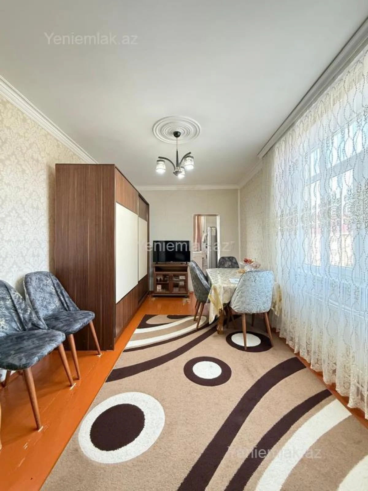Satılır 1 otaqlı köhnə tikili 37 m²