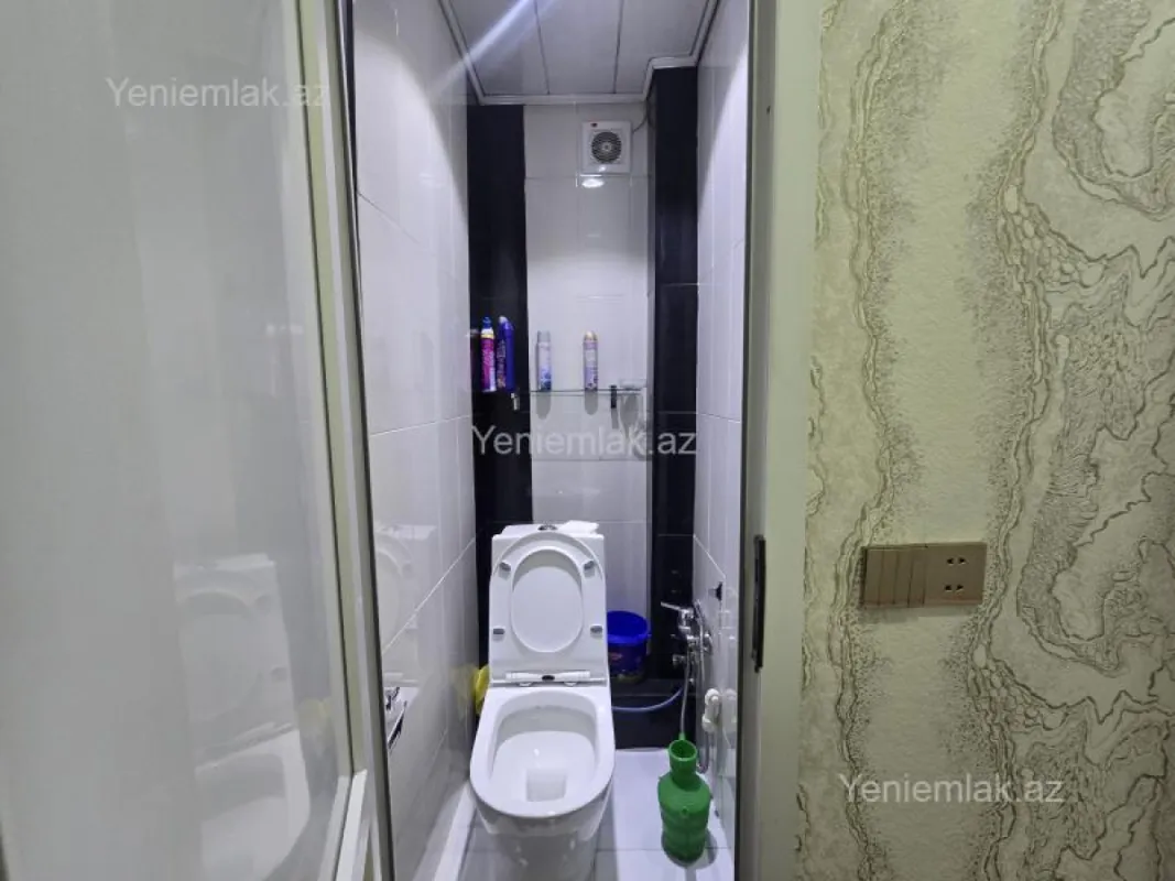 Satılır 3 otaqlı köhnə tikili 74 m²