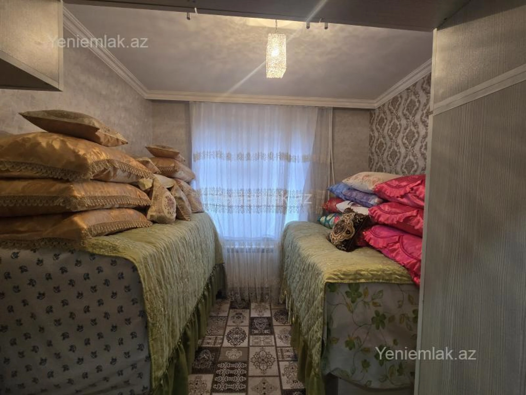 Satılır 3 otaqlı köhnə tikili 74 m²