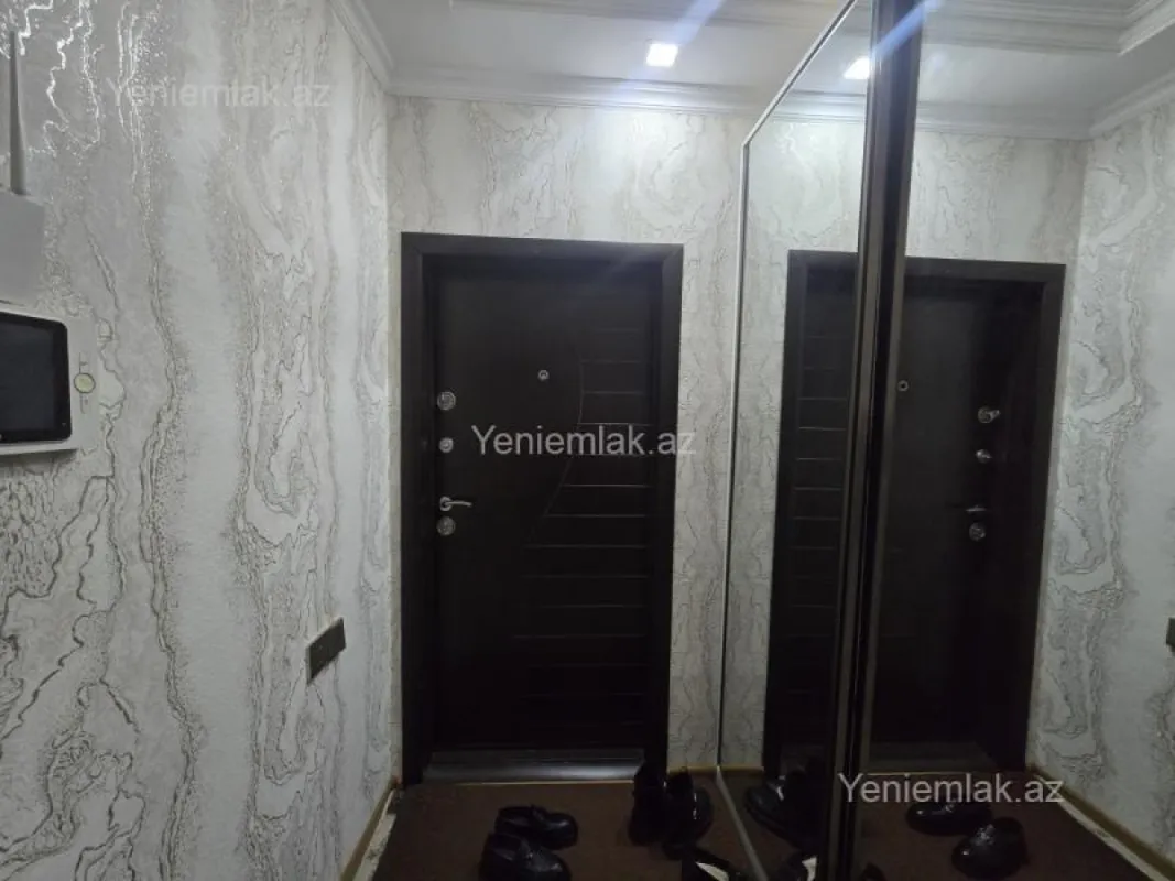 Satılır 3 otaqlı köhnə tikili 74 m²