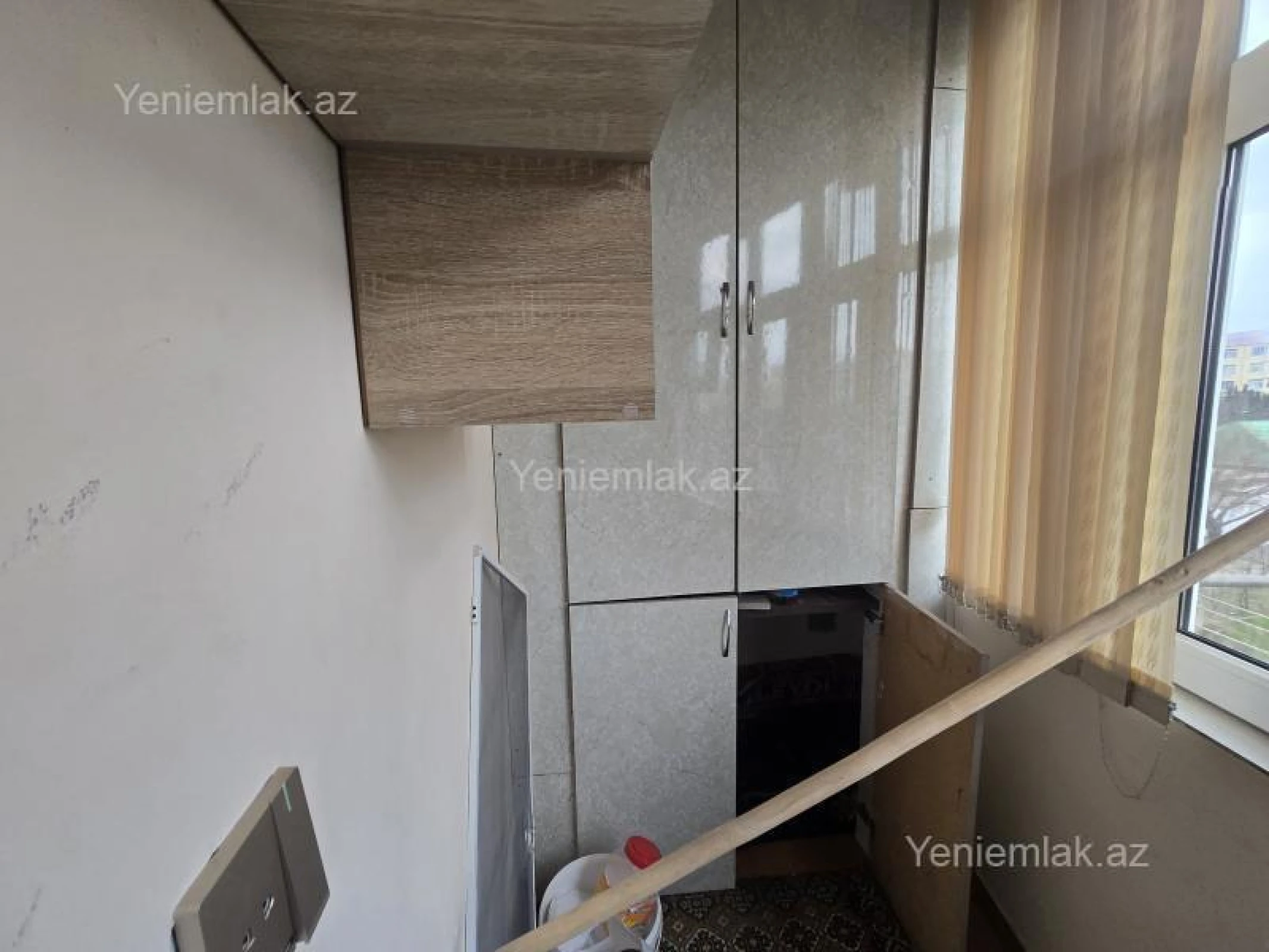 Satılır 3 otaqlı köhnə tikili 74 m²