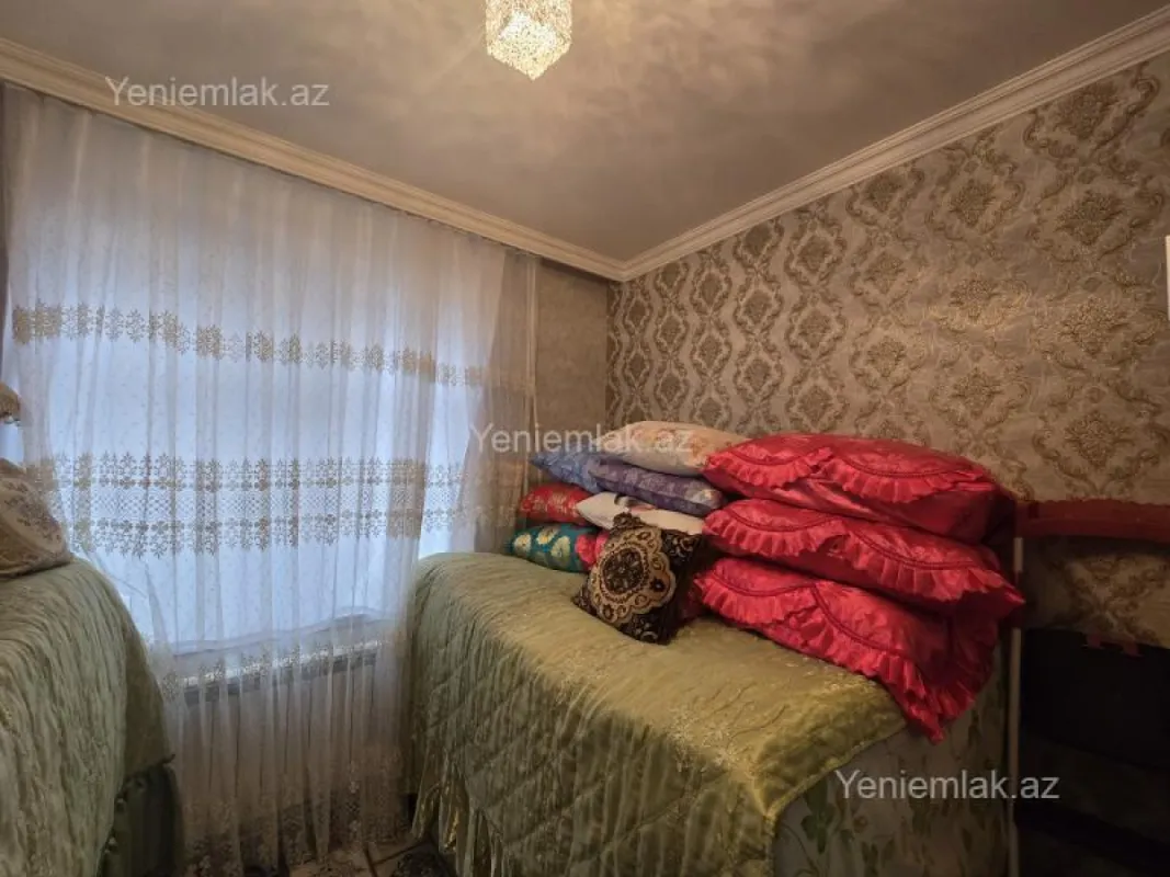 Satılır 3 otaqlı köhnə tikili 74 m²