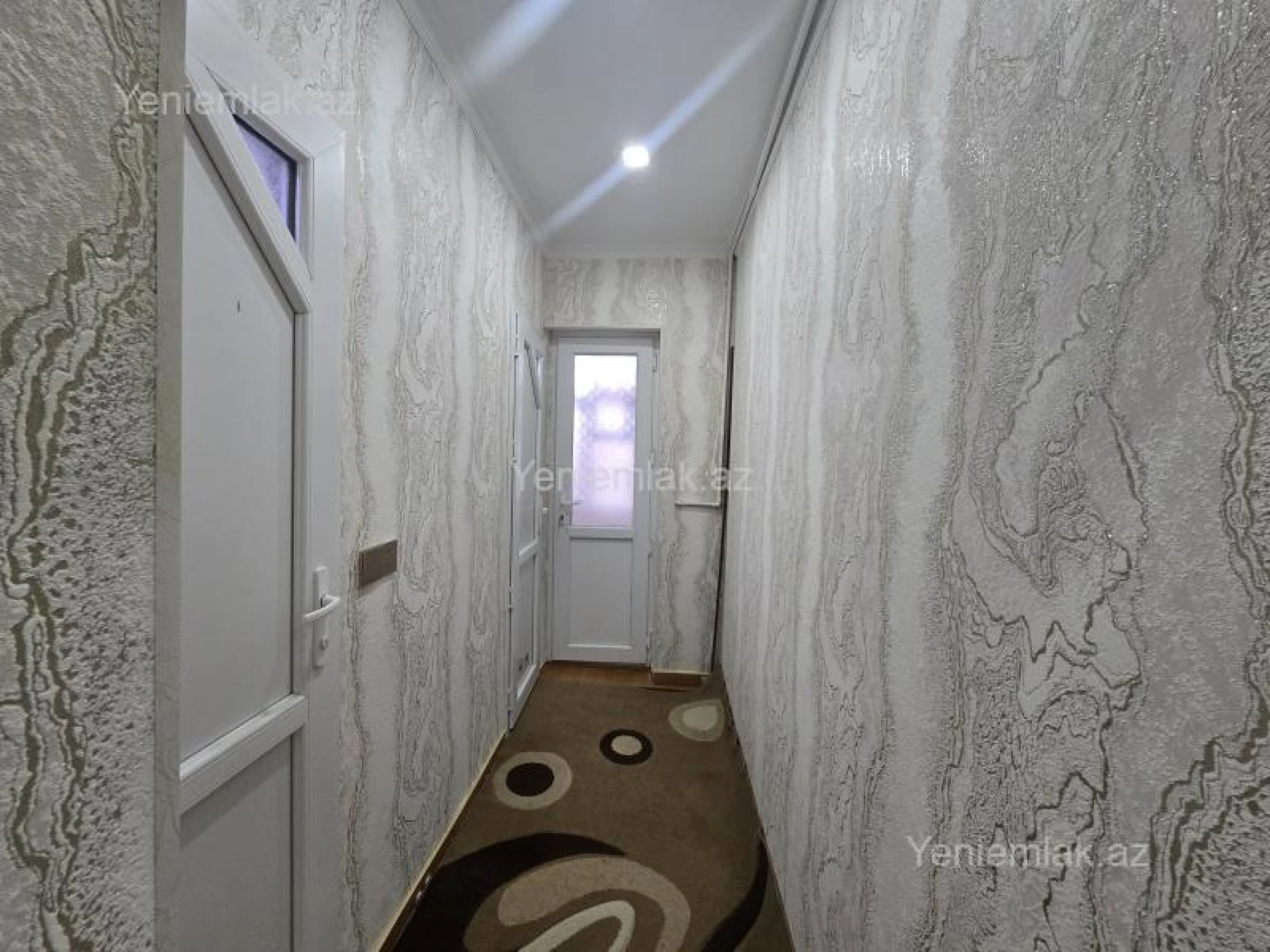 Satılır 3 otaqlı köhnə tikili 74 m²