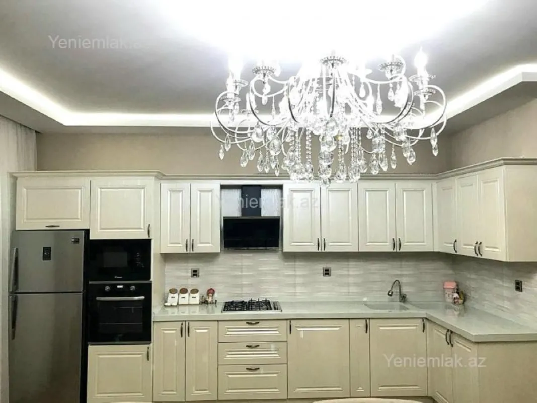 Satılır 2 otaqlı yeni tikili 92 m²