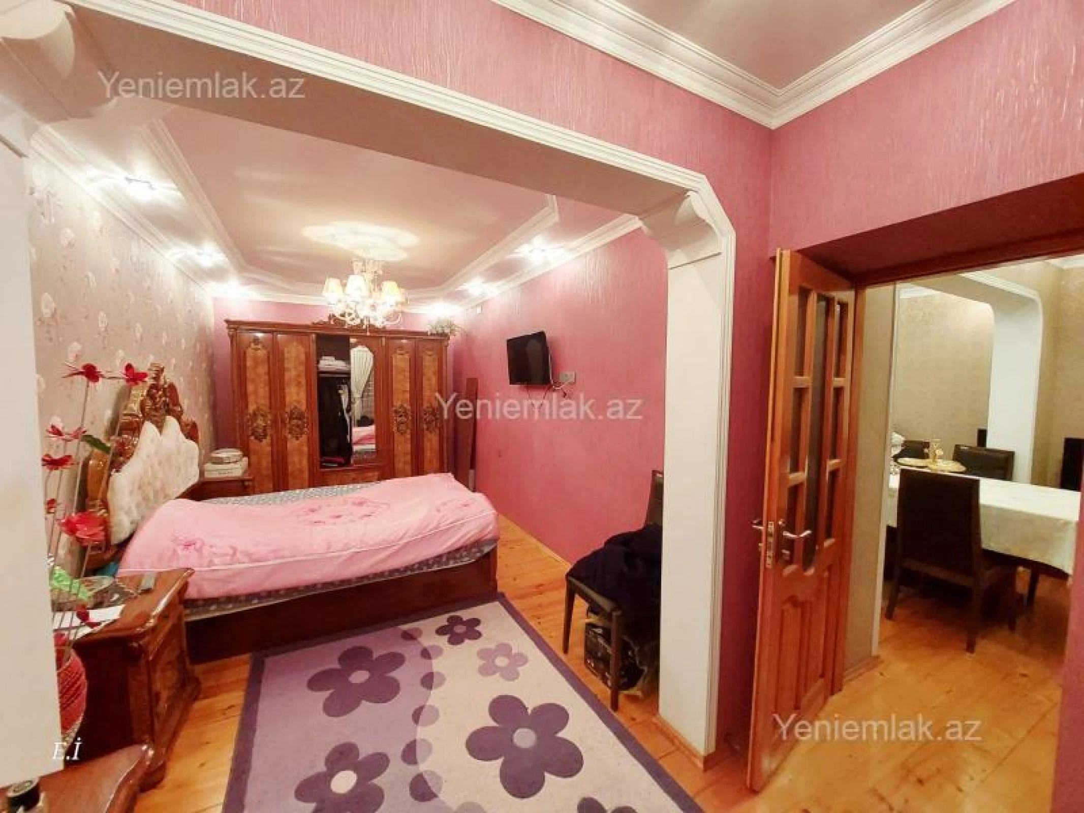 Satılır 4 otaqlı köhnə tikili 82 m²