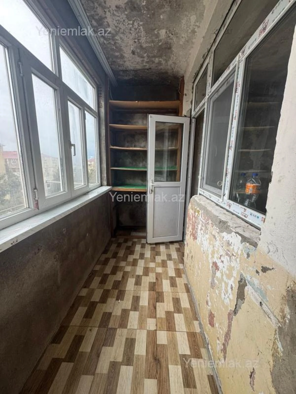 Satılır 1 otaqlı köhnə tikili 35 m²