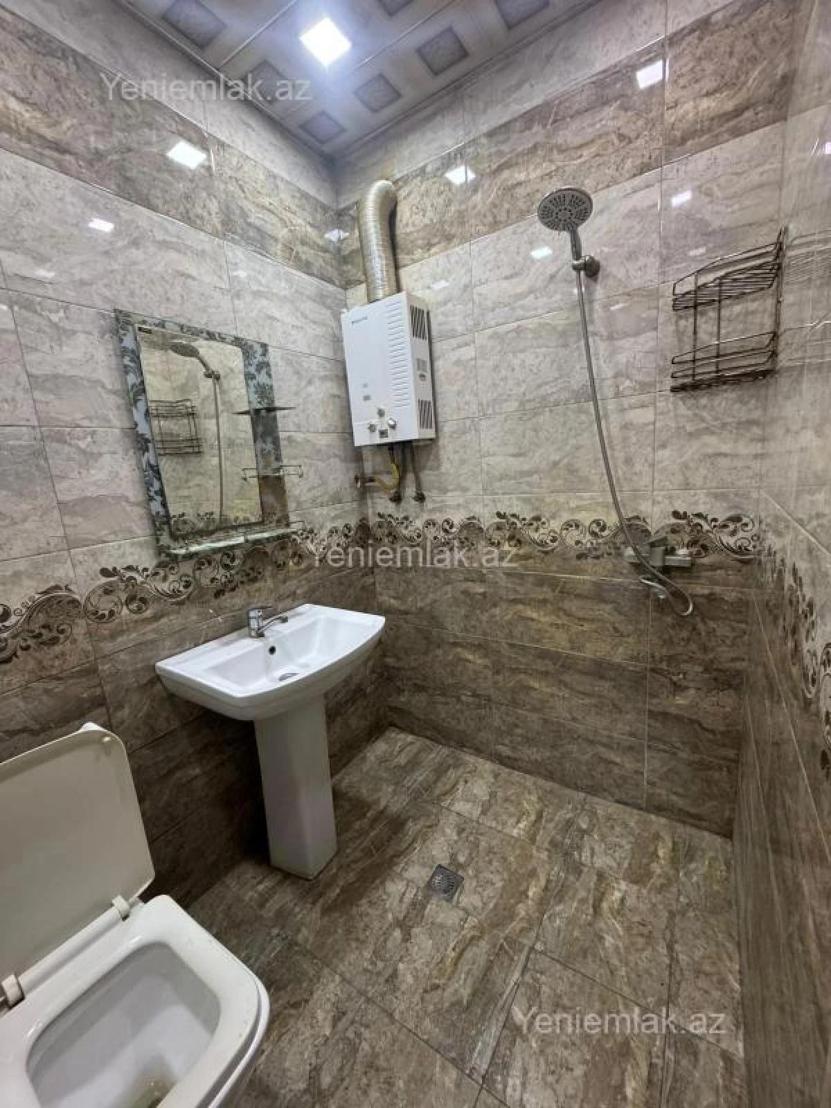 Satılır 1 otaqlı köhnə tikili 35 m²