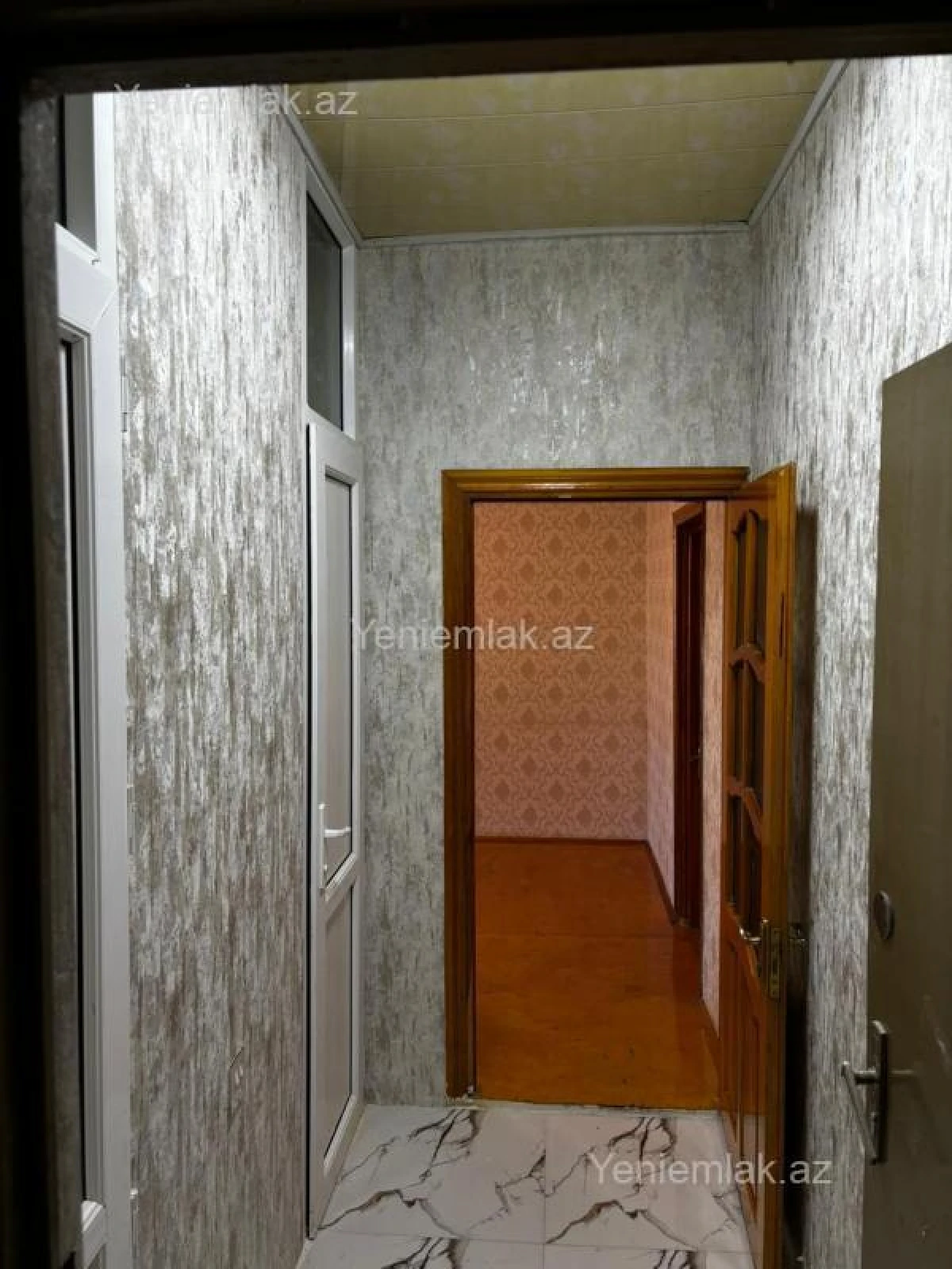 Satılır 2 otaqlı köhnə tikili 50 m²