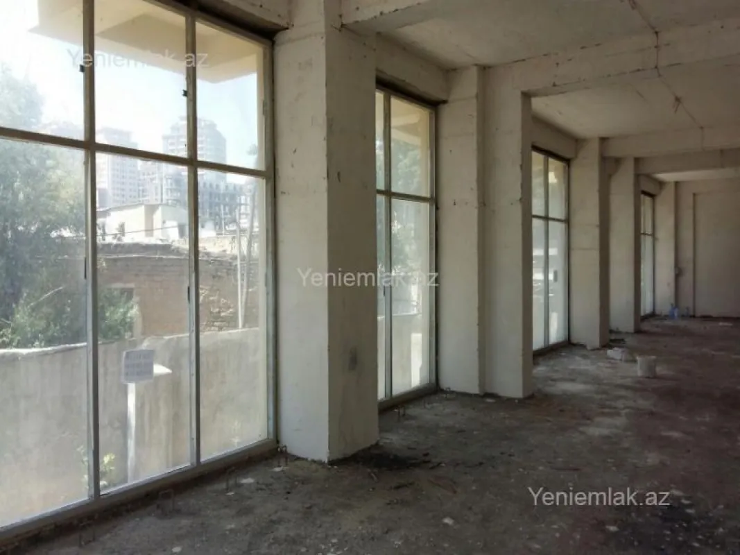 Satılır 1 otaqlı obyekt 167 m²