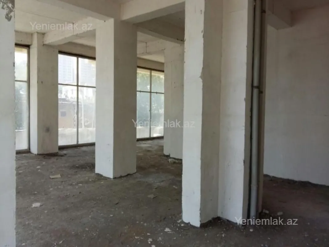 Satılır 1 otaqlı obyekt 167 m²