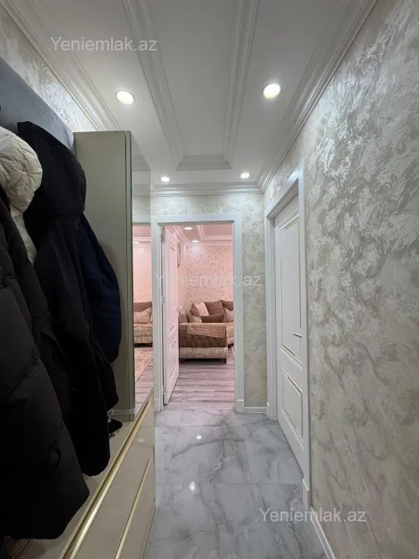 Satılır 4 otaqlı köhnə tikili 80 m²