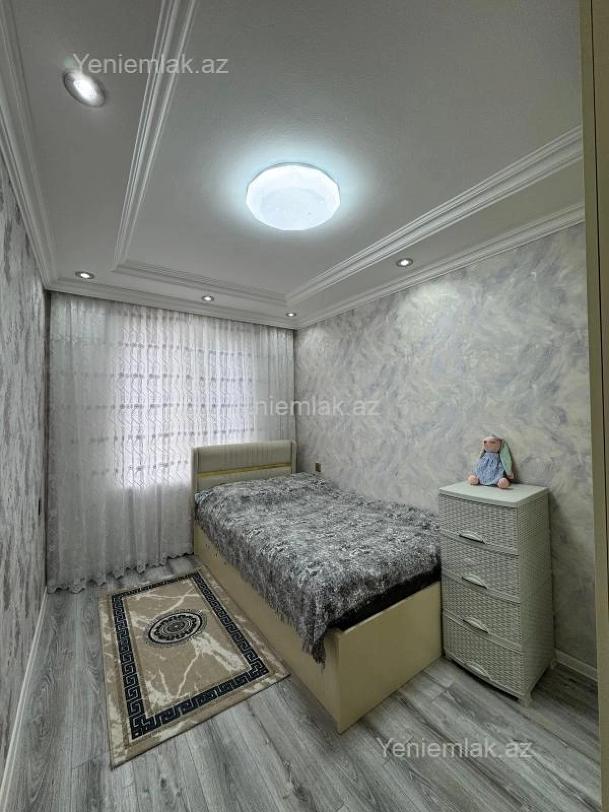 Satılır 4 otaqlı köhnə tikili 80 m²