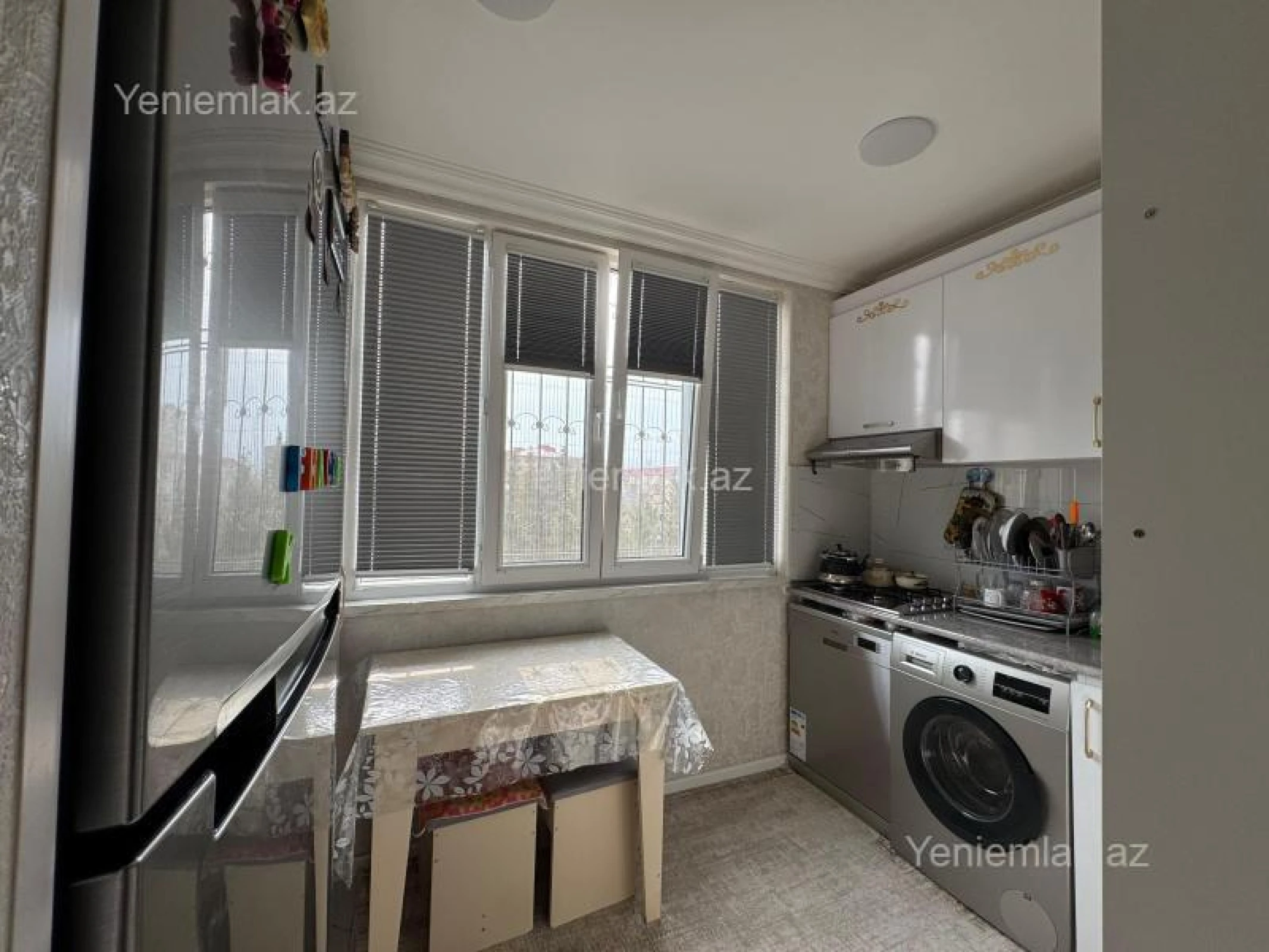 Satılır 4 otaqlı köhnə tikili 80 m²