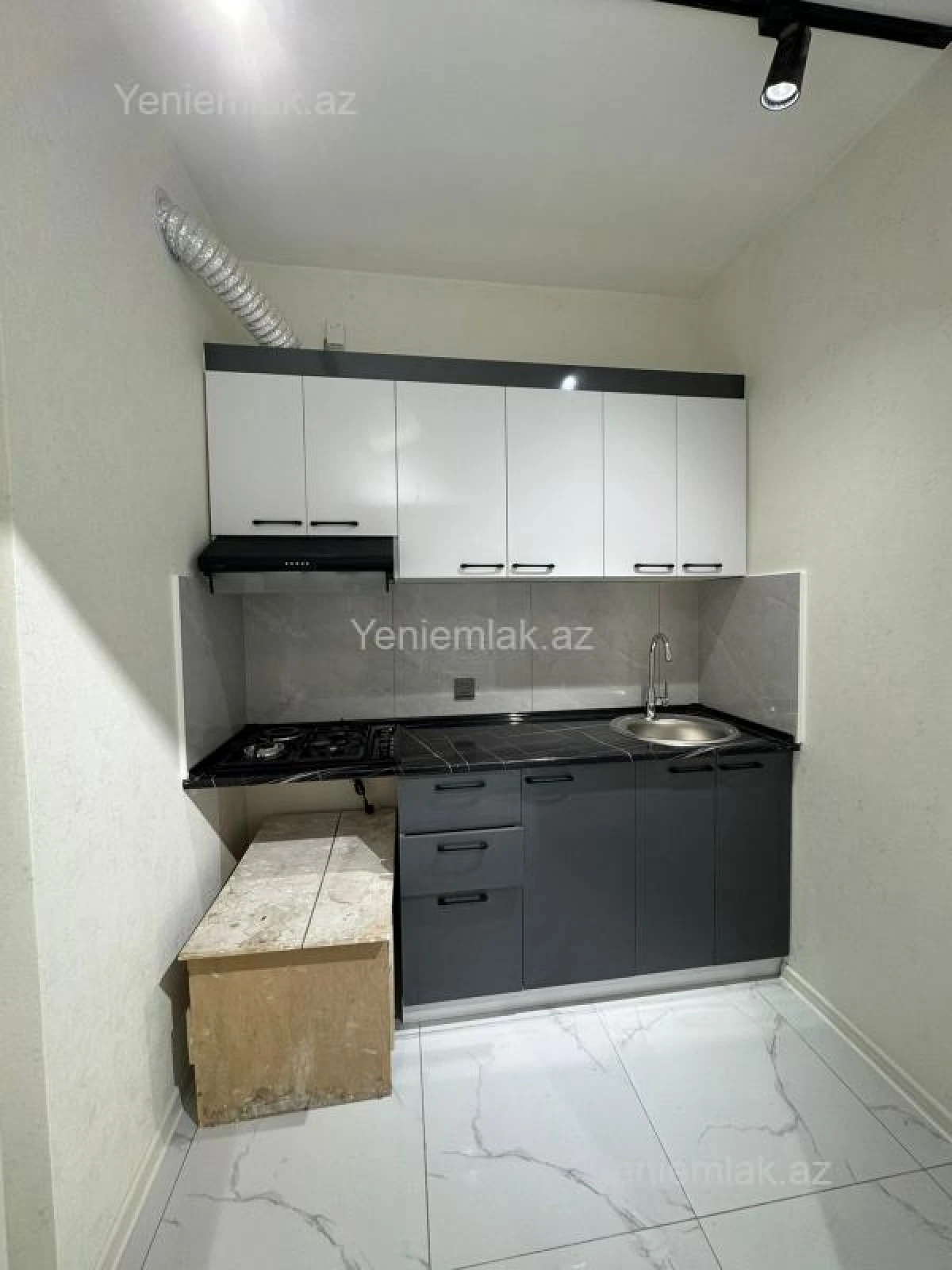 Satılır 2 otaqlı yeni tikili 43 m²