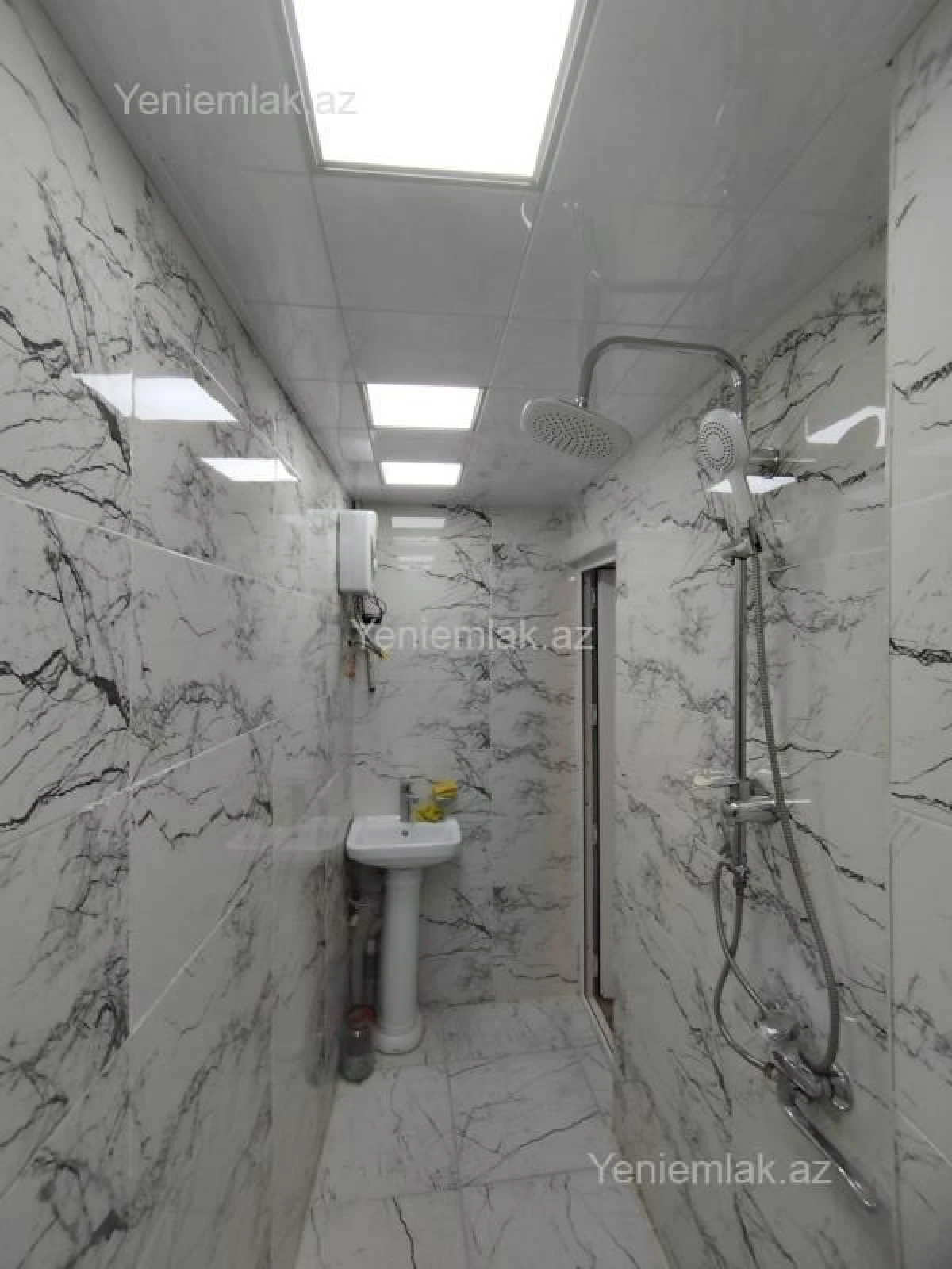 Satılır 2 otaqlı köhnə tikili 42 m²