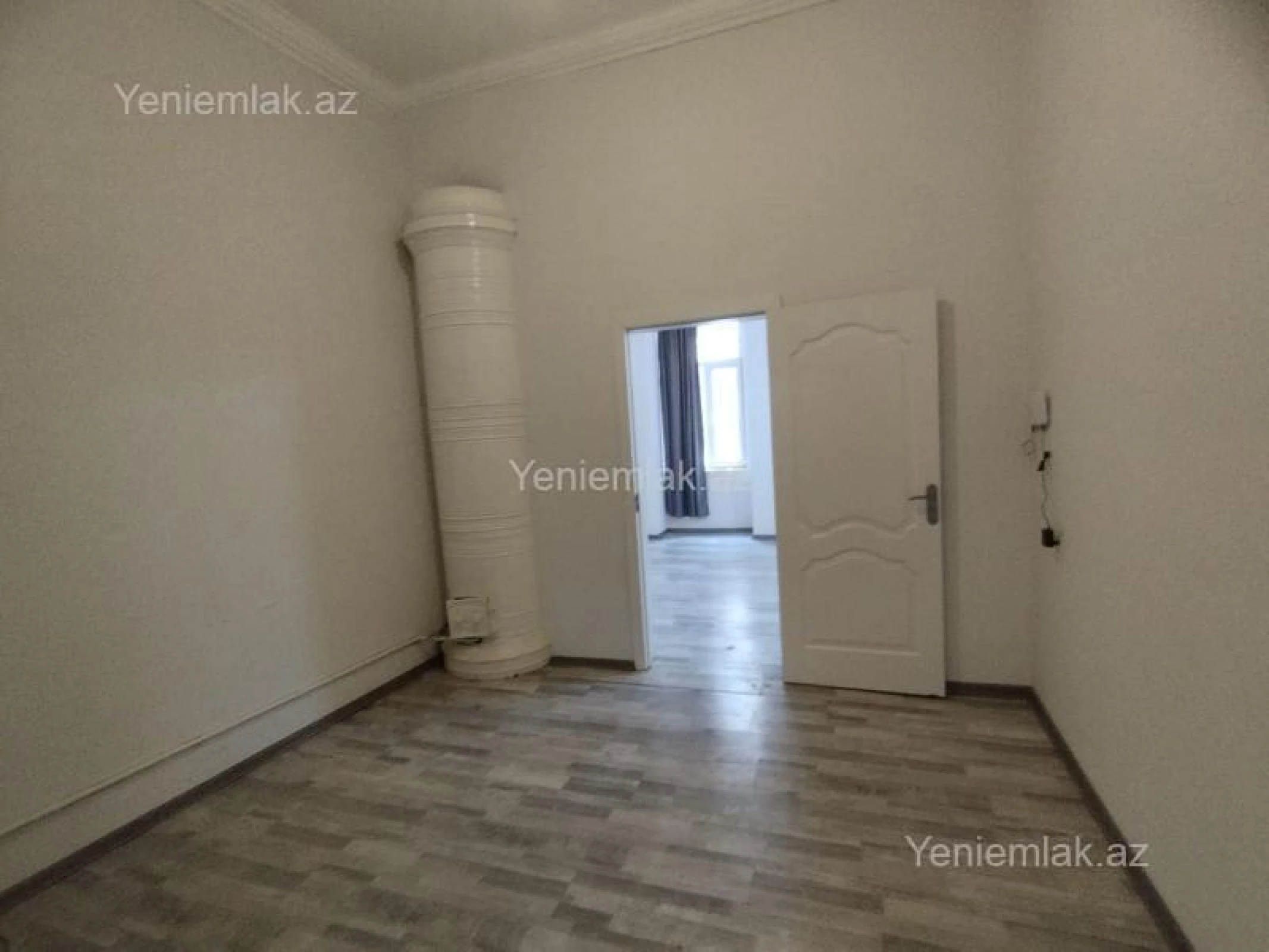Satılır 2 otaqlı köhnə tikili 42 m²