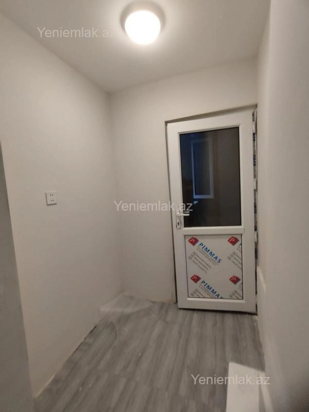 Satılır 2 otaqlı köhnə tikili 42 m²