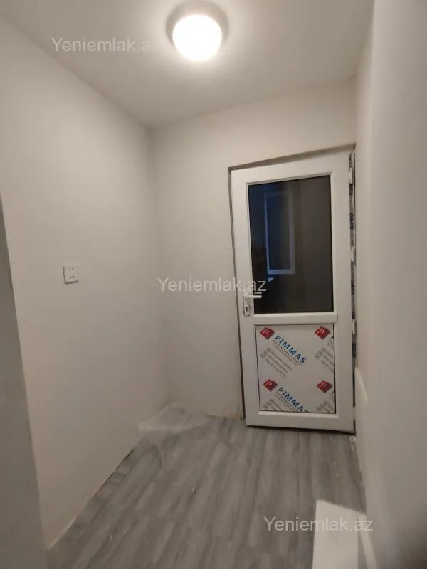 Satılır 2 otaqlı köhnə tikili 42 m²