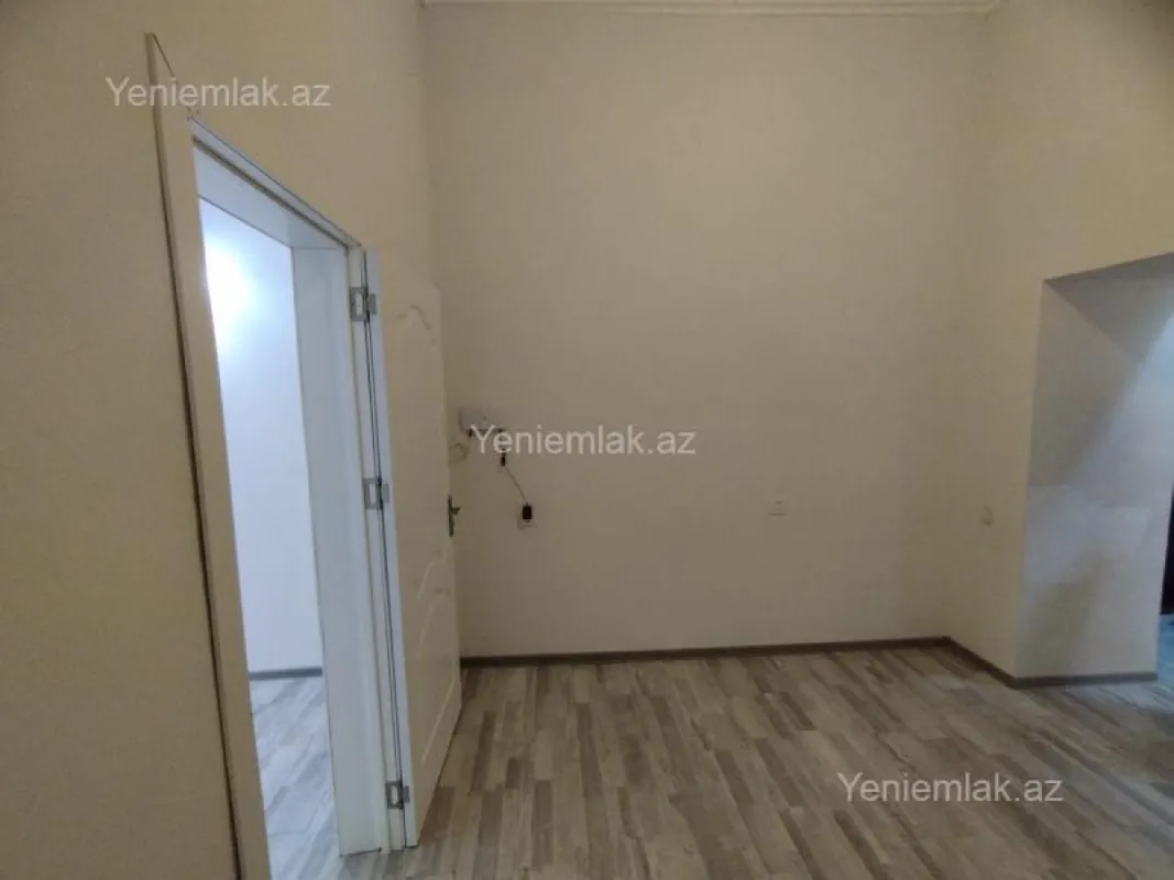 Satılır 2 otaqlı köhnə tikili 42 m²