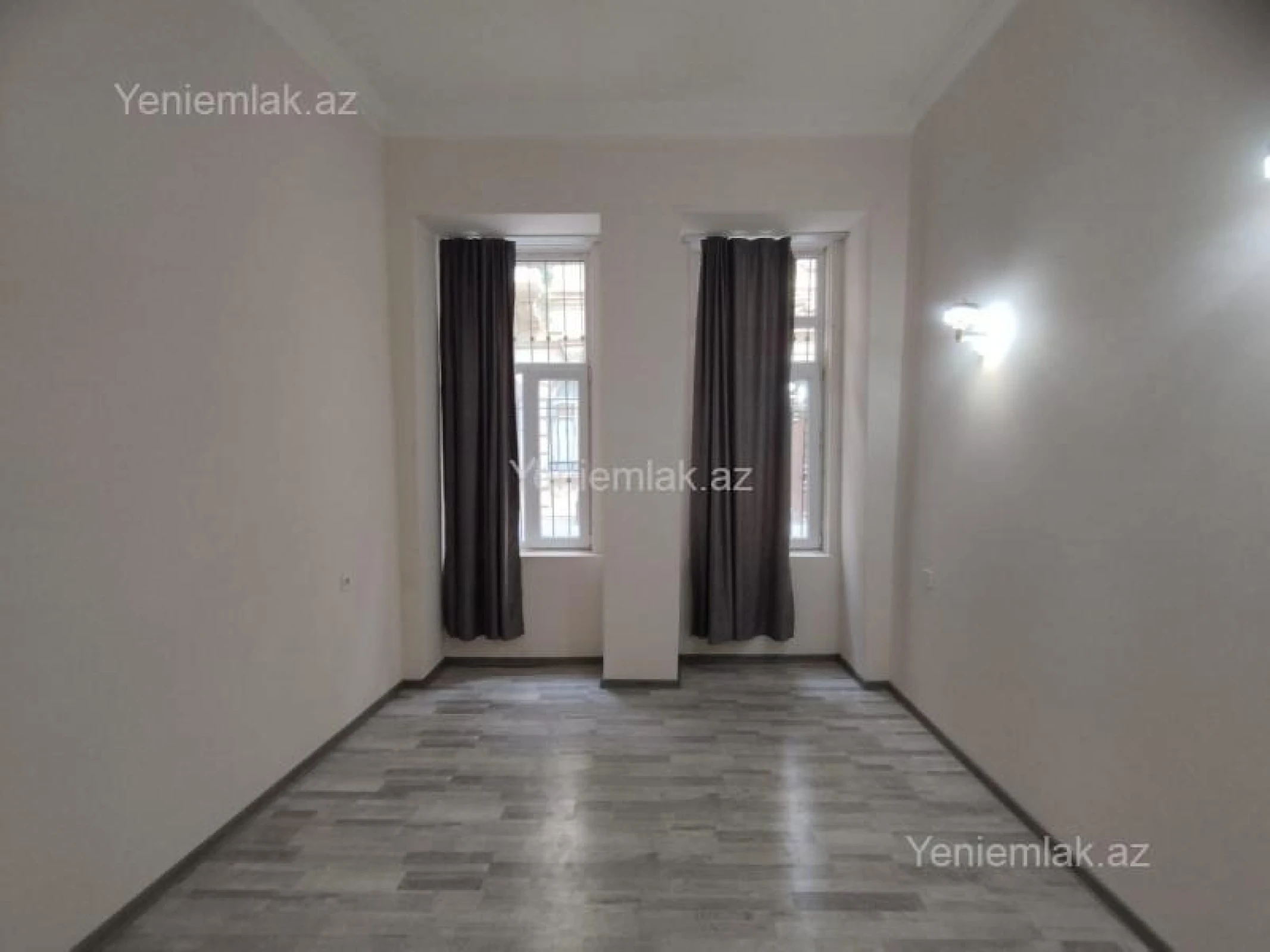 Satılır 2 otaqlı köhnə tikili 42 m²