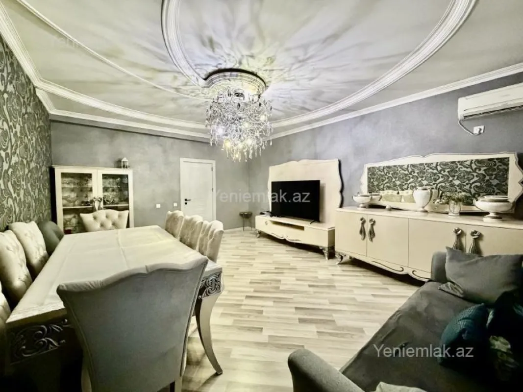 Satılır 3 otaqlı yeni tikili 115 m²