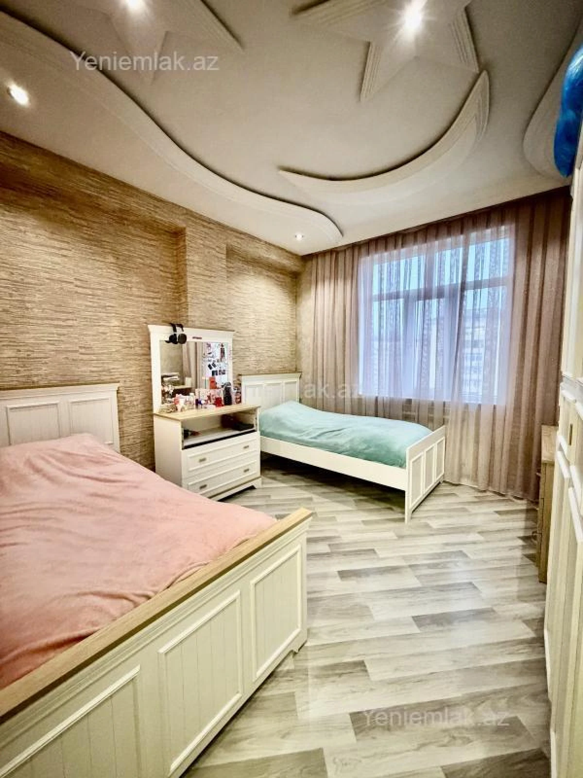 Satılır 3 otaqlı yeni tikili 115 m²