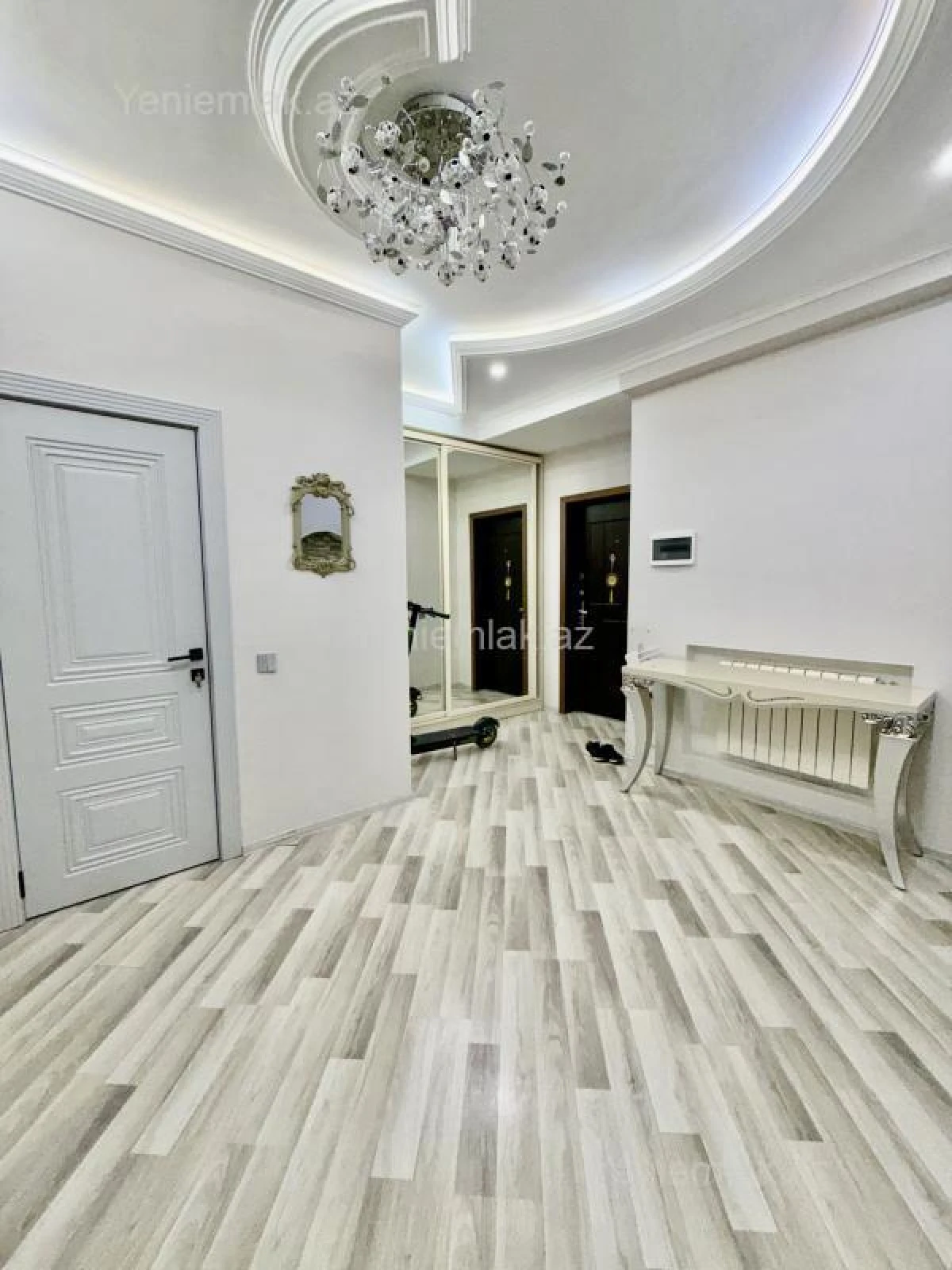 Satılır 3 otaqlı yeni tikili 115 m²