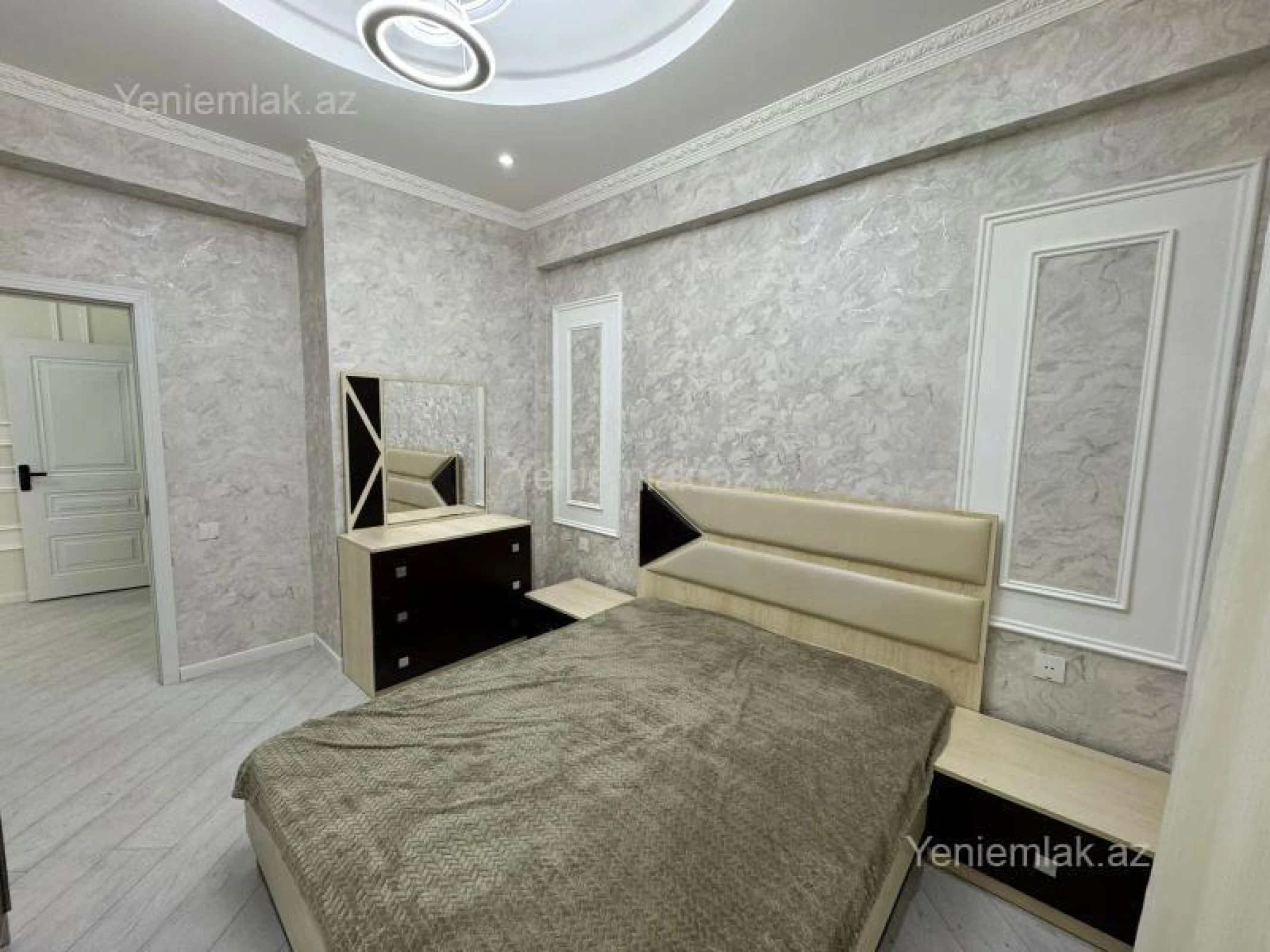 Satılır 2 otaqlı yeni tikili 65 m²