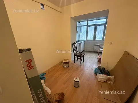 Satılır 2 otaqlı köhnə tikili 55 m²