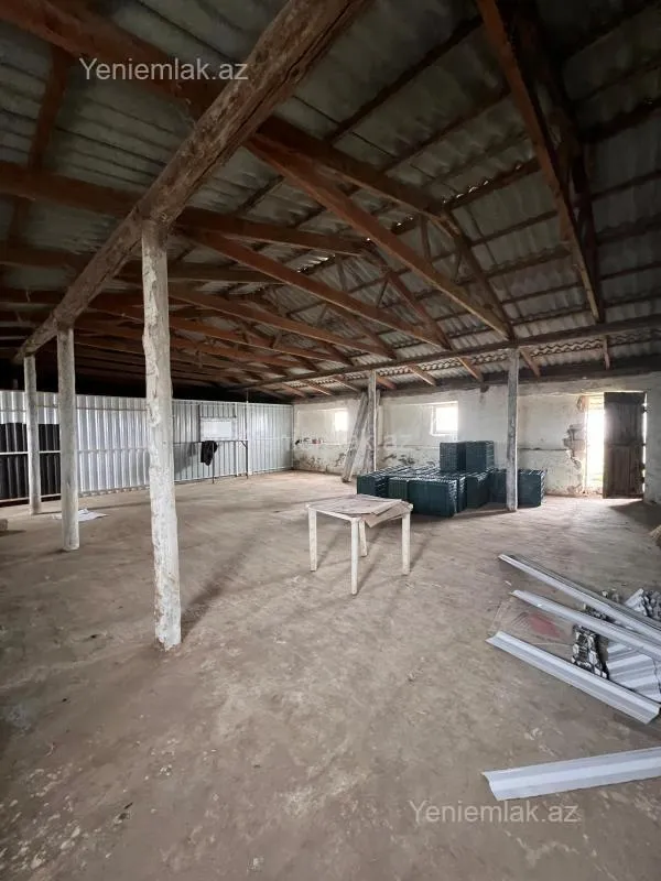 Satılır 10 otaqlı obyekt 4200 m²