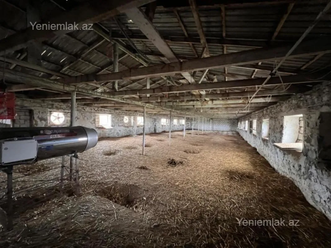 Satılır 10 otaqlı obyekt 4200 m²