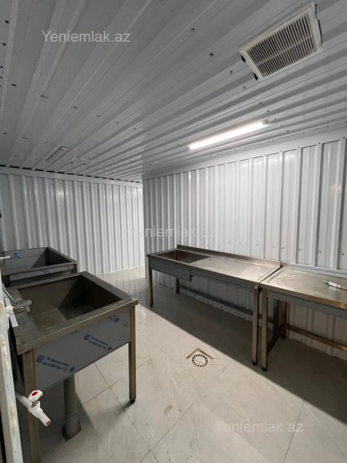 Satılır 10 otaqlı obyekt 4200 m²