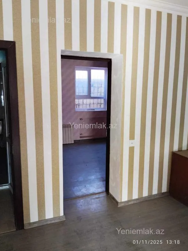 Satılır 8 otaqlı həyət evi 100 m²