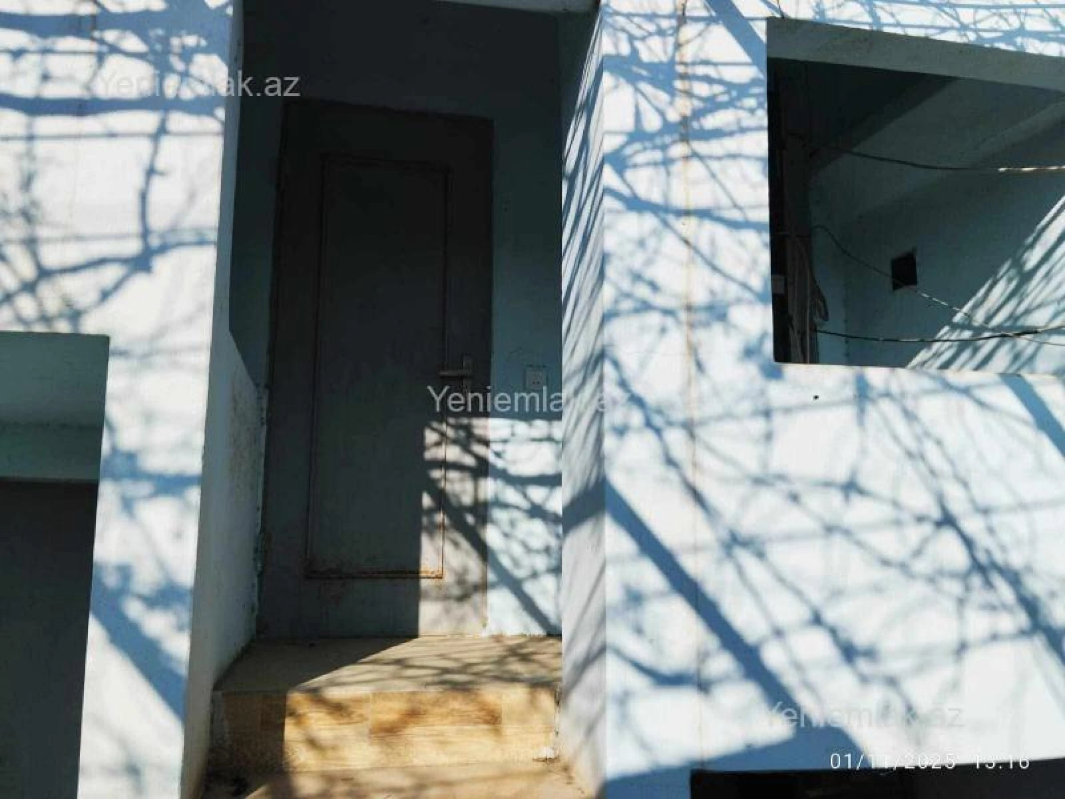 Satılır 8 otaqlı həyət evi 100 m²