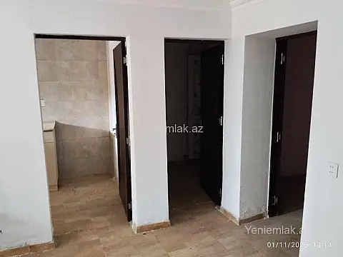 Satılır 8 otaqlı həyət evi 100 m²