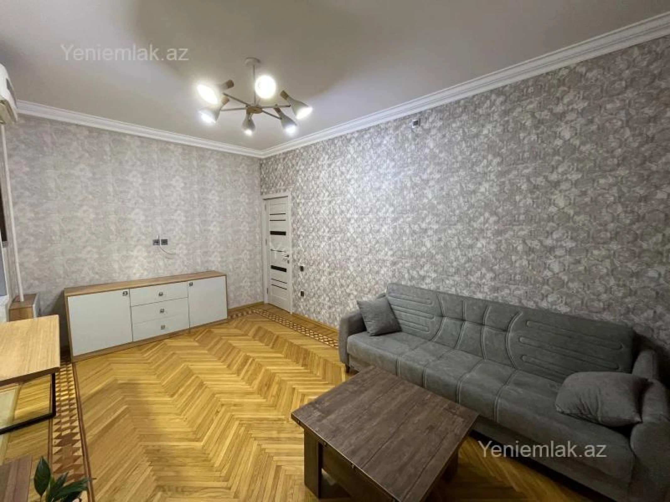 Satılır 3 otaqlı köhnə tikili 60 m²