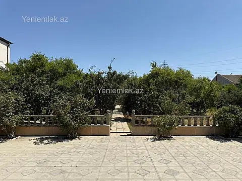 Satılır 6 otaqlı həyət evi 260 m²