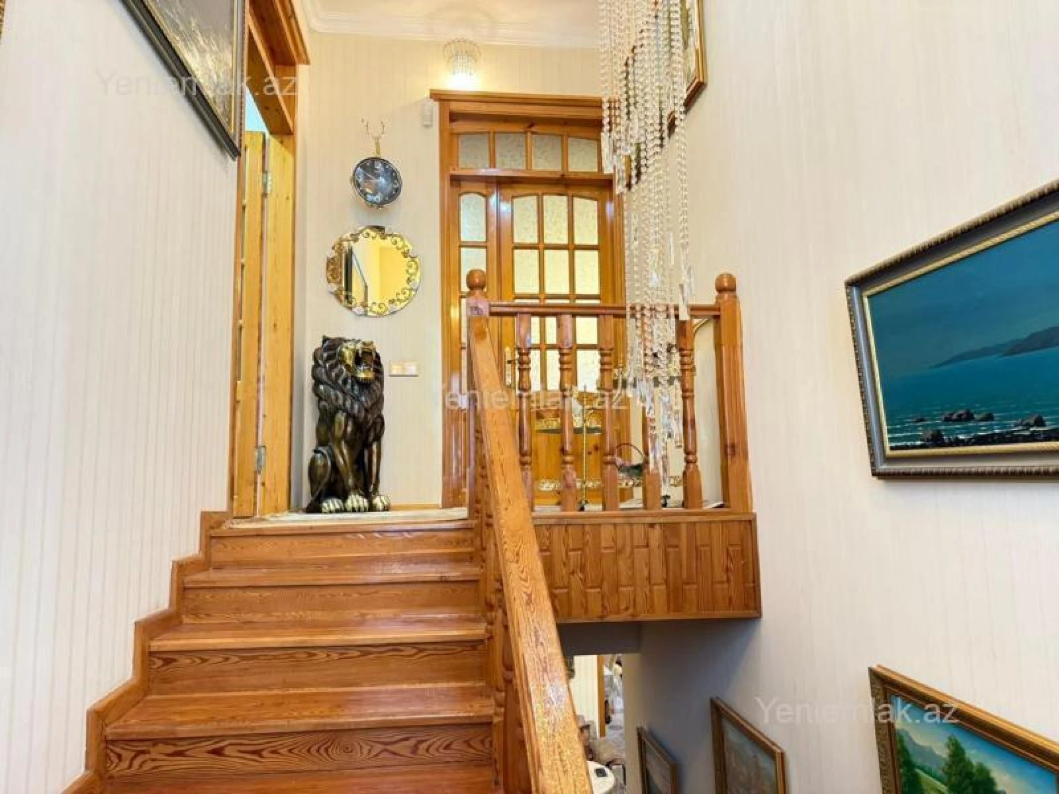 Satılır 6 otaqlı həyət evi 260 m²