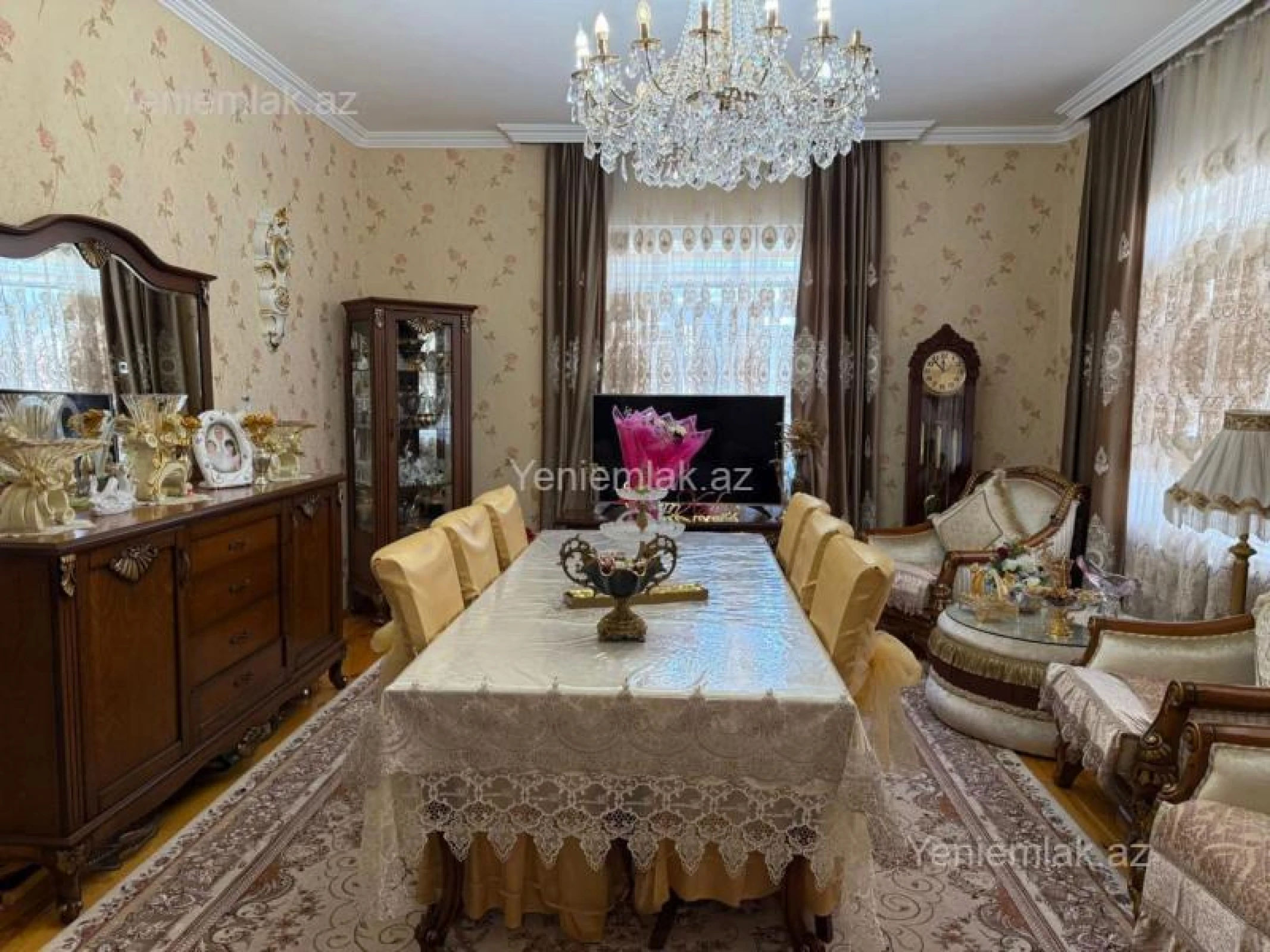 Satılır 6 otaqlı həyət evi 260 m²