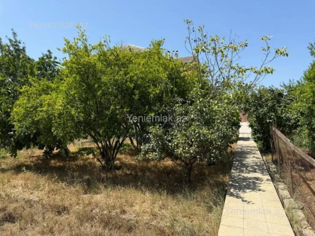 Satılır 6 otaqlı həyət evi 260 m²