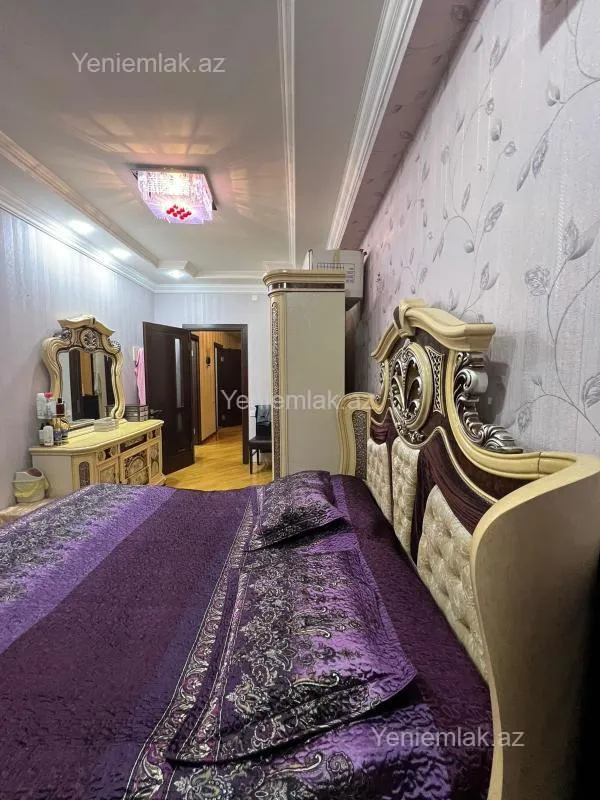 Satılır 4 otaqlı yeni tikili 140 m²