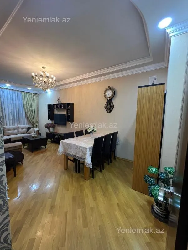 Satılır 4 otaqlı yeni tikili 140 m²
