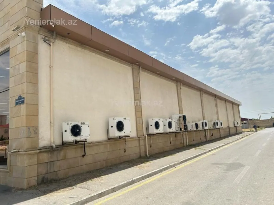 Satılır 4 otaqlı obyekt 1370 m²