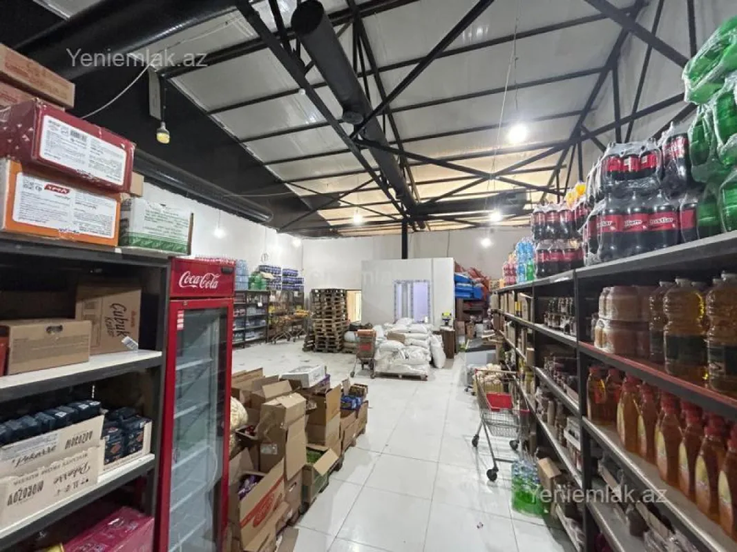 Satılır 4 otaqlı obyekt 1370 m²