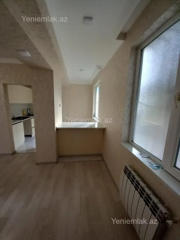 Satılır 3 otaqlı köhnə tikili 92 m²