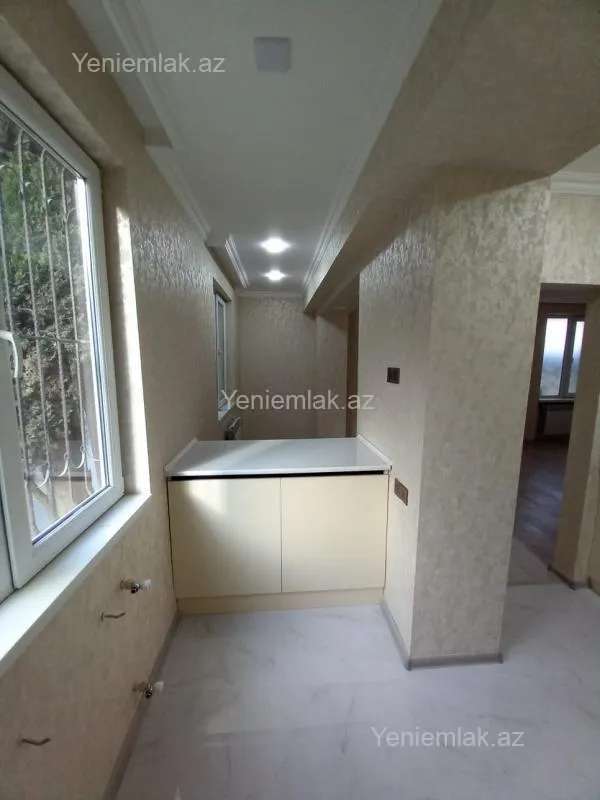 Satılır 3 otaqlı köhnə tikili 92 m²