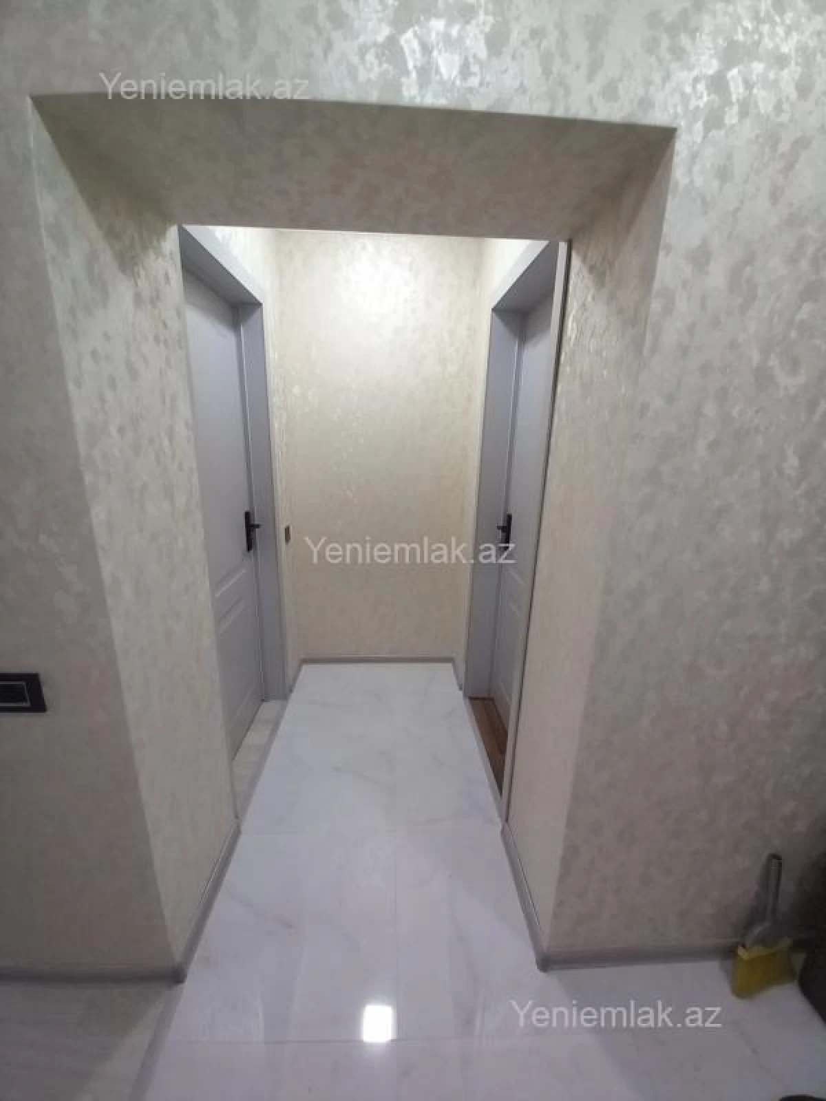 Satılır 3 otaqlı köhnə tikili 92 m²
