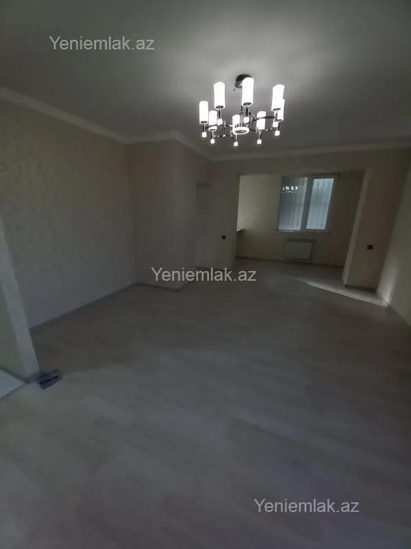 Satılır 3 otaqlı köhnə tikili 92 m²